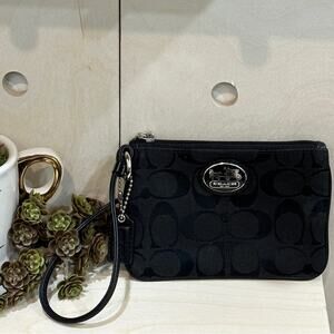 COACH Sutton Signature Wristlet Black Jacquard Medallion Silver Toned Hardware